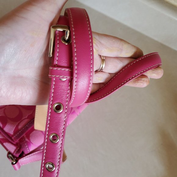 LIKE NEW RARE VINTAGE Coach Mini Field Crossbody Bag Purse - Picture 4 of 11